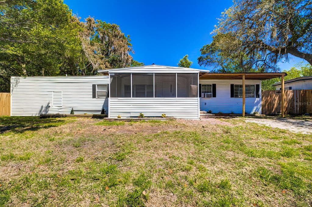 10030 LAKE DRIVE NEW PORT RICHEY, FL 34654