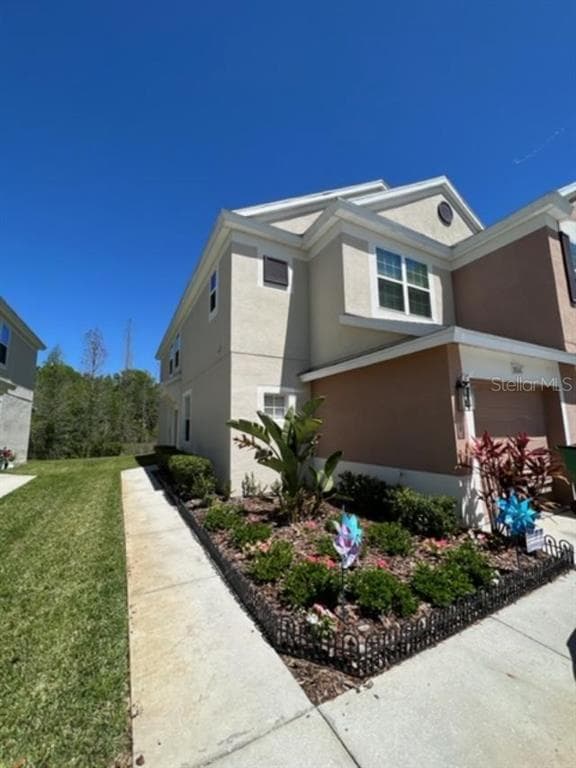 26541 CASTLEVIEW WAY WESLEY CHAPEL, FL 33544