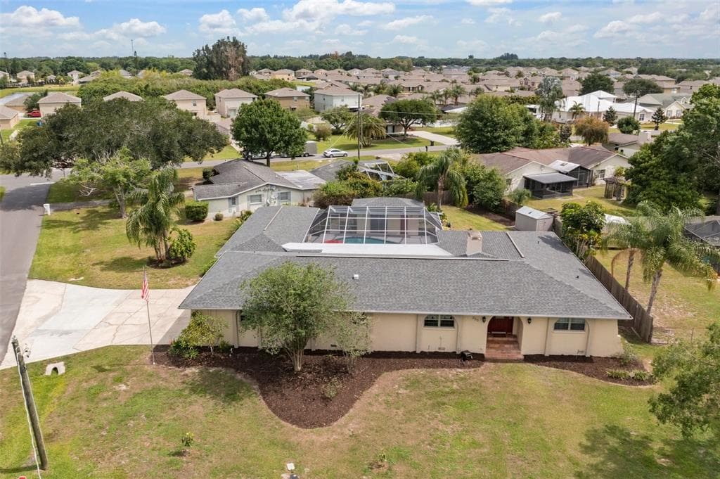 317 WENDI LANE RUSKIN, FL 33570