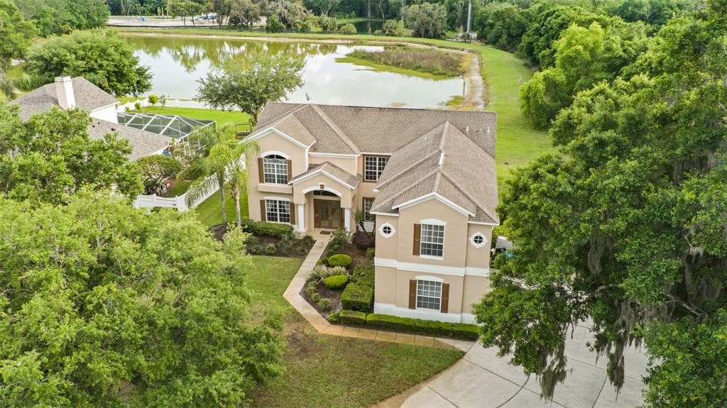 212 EXCALIBUR COURT BRANDON, FL 33511