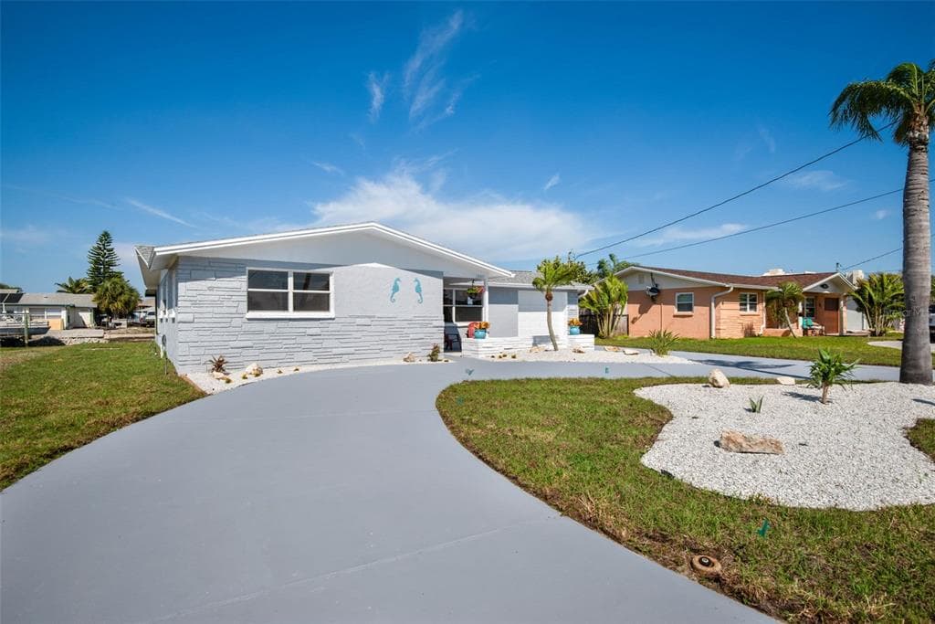 13601 VERONICA DRIVE HUDSON, FL 34667