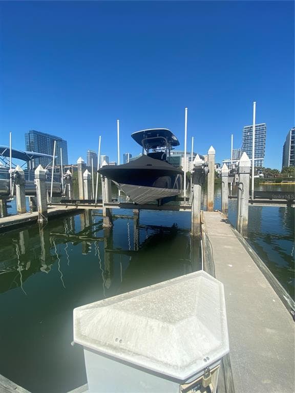 13 CRIMSON HARBOUR MARINA TAMPA, FL 33602