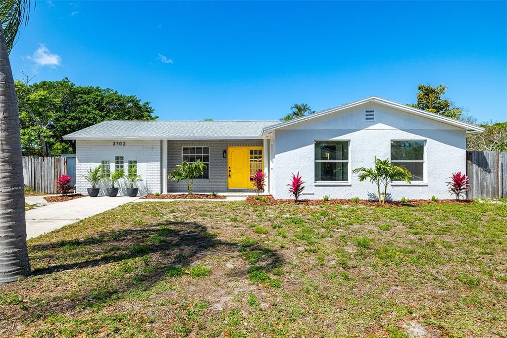 2702 40TH STREET W BRADENTON, FL 34205