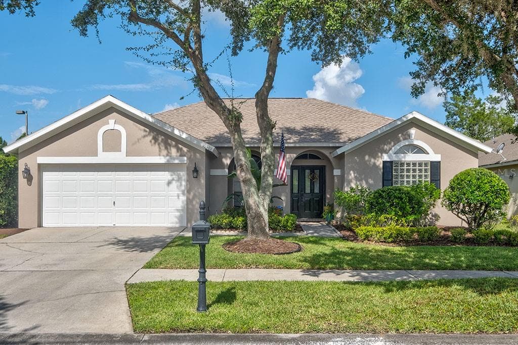 10302 ABBOTSFORD DRIVE TAMPA, FL 33626