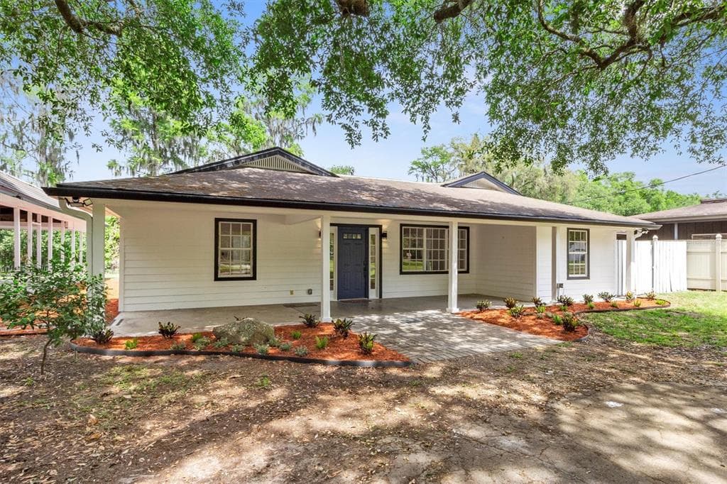 11939 RIVERHILLS DRIVE TEMPLE TERRACE, FL 33617