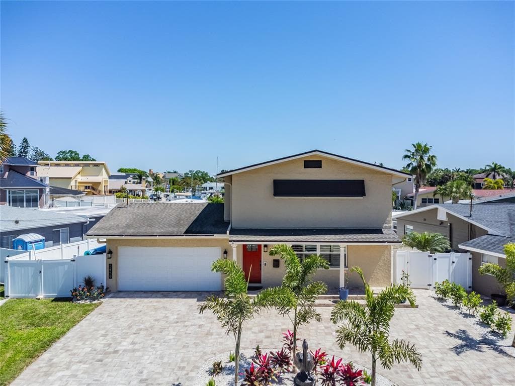5459 BAYOU GRANDE BOULEVARD NE ST PETERSBURG, FL 33703