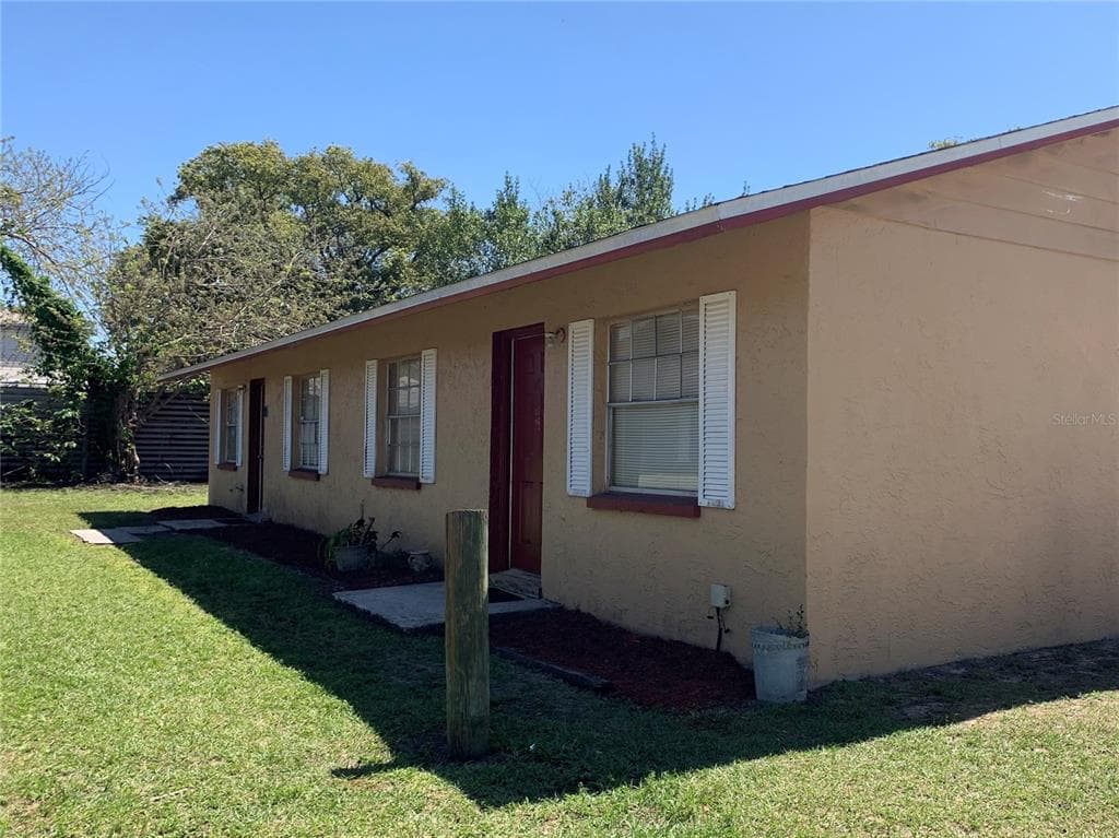 8315 N SEMMES STREET UNIT AB TAMPA, FL 33604