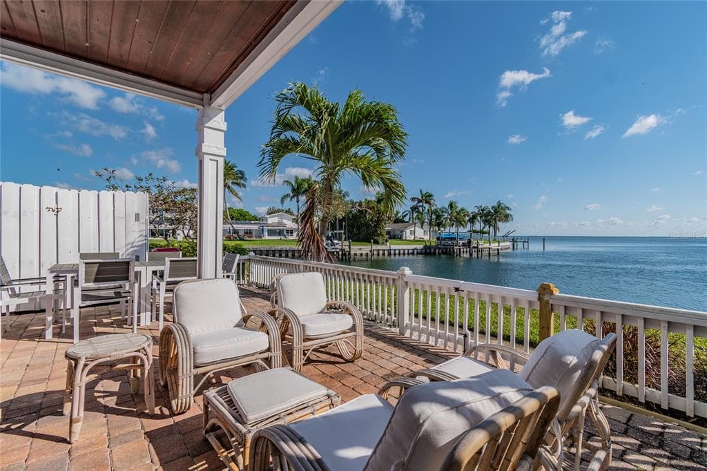 4700 COQUINA KEY DRIVE SE UNIT A ST PETERSBURG, FL 33705