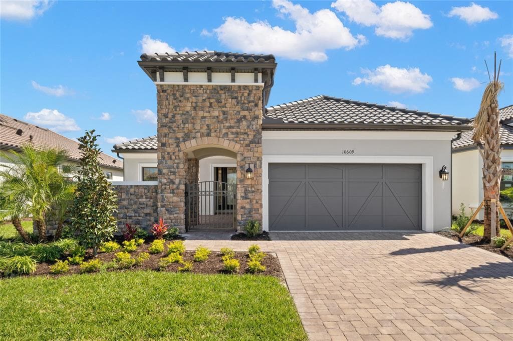 10609 CALLUNA DRIVE