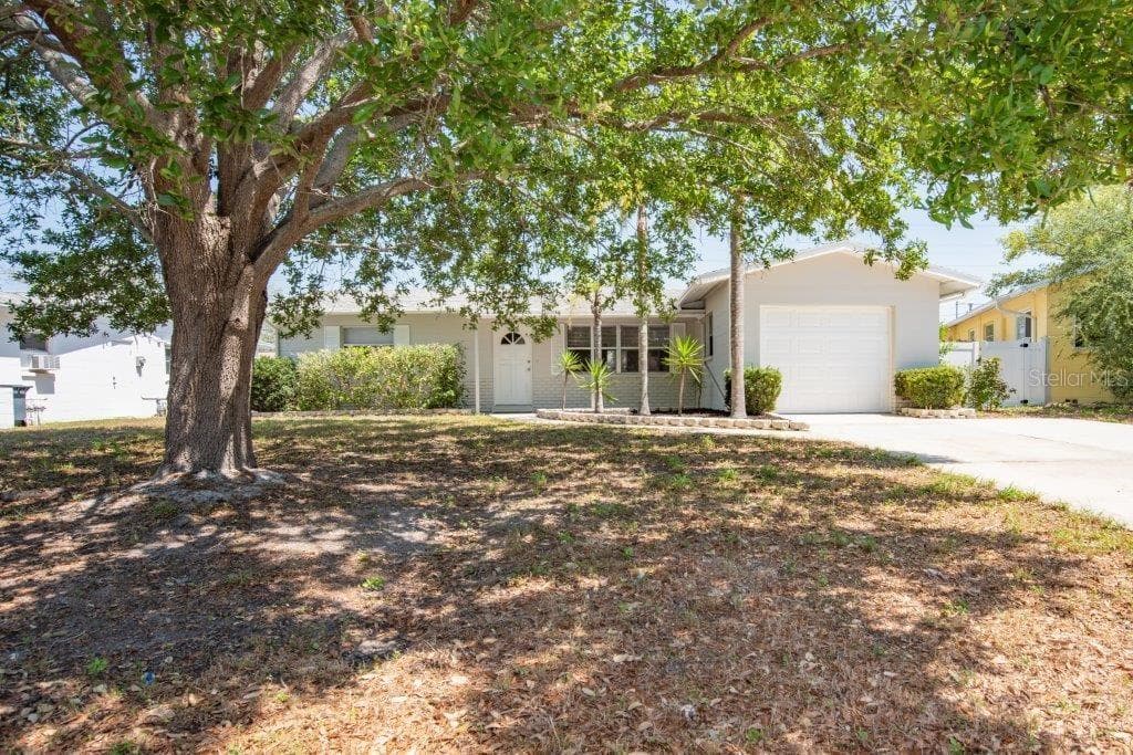 5265 52ND WAY N ST PETERSBURG, FL 33709