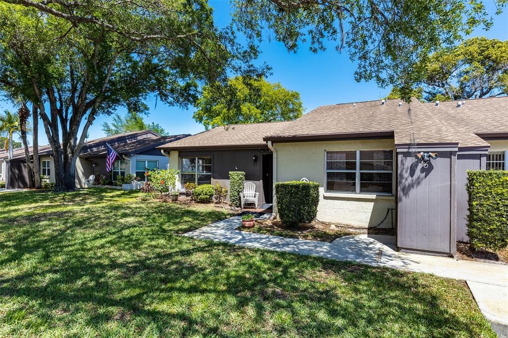 3819 STAYSAIL LANE HOLIDAY, FL 34691