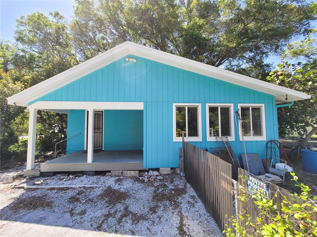 2533 49TH AVENUE N ST PETERSBURG, FL 33714