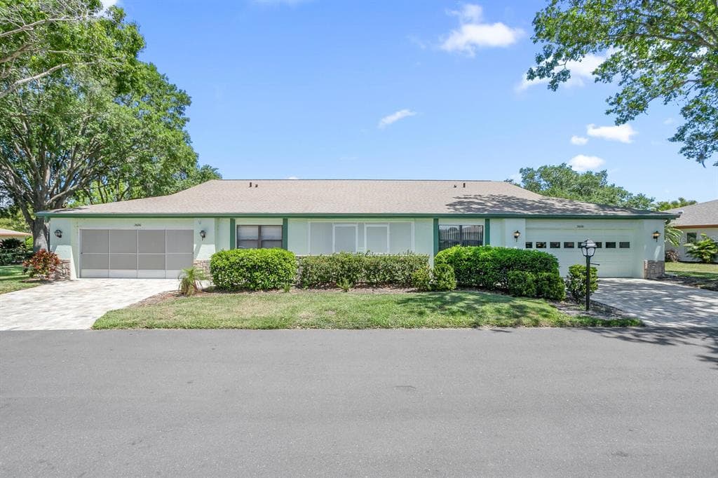 2608 LOCKSLEY STREET SUN CITY CENTER, FL 33573
