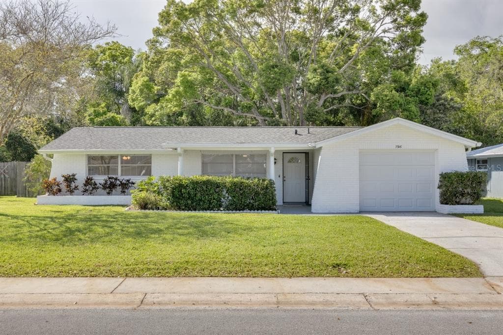 7916 YUCCA DRIVE NEW PORT RICHEY, FL 34653