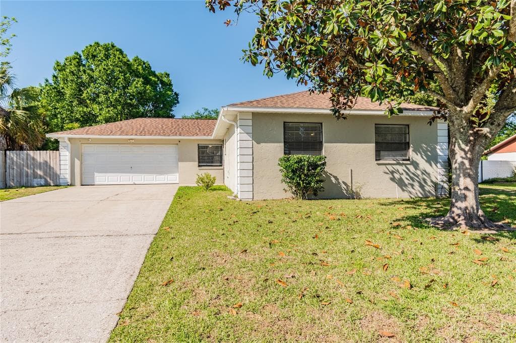 38611 FERM CIRCLE ZEPHYRHILLS, FL 33540