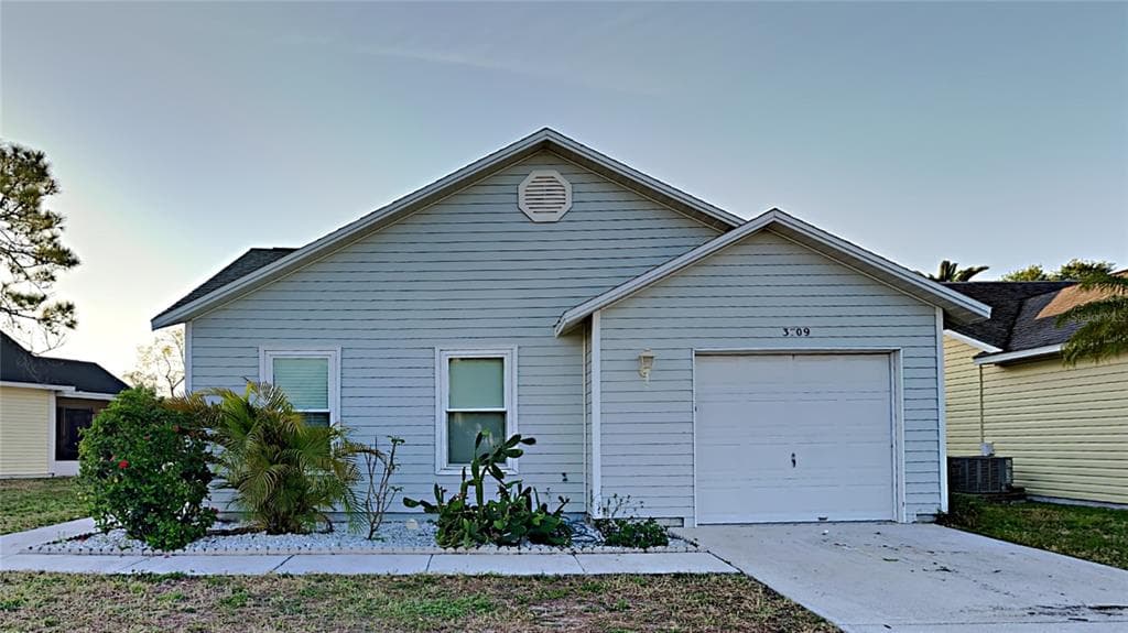 3709 40TH AVENUE W BRADENTON, FL 34205