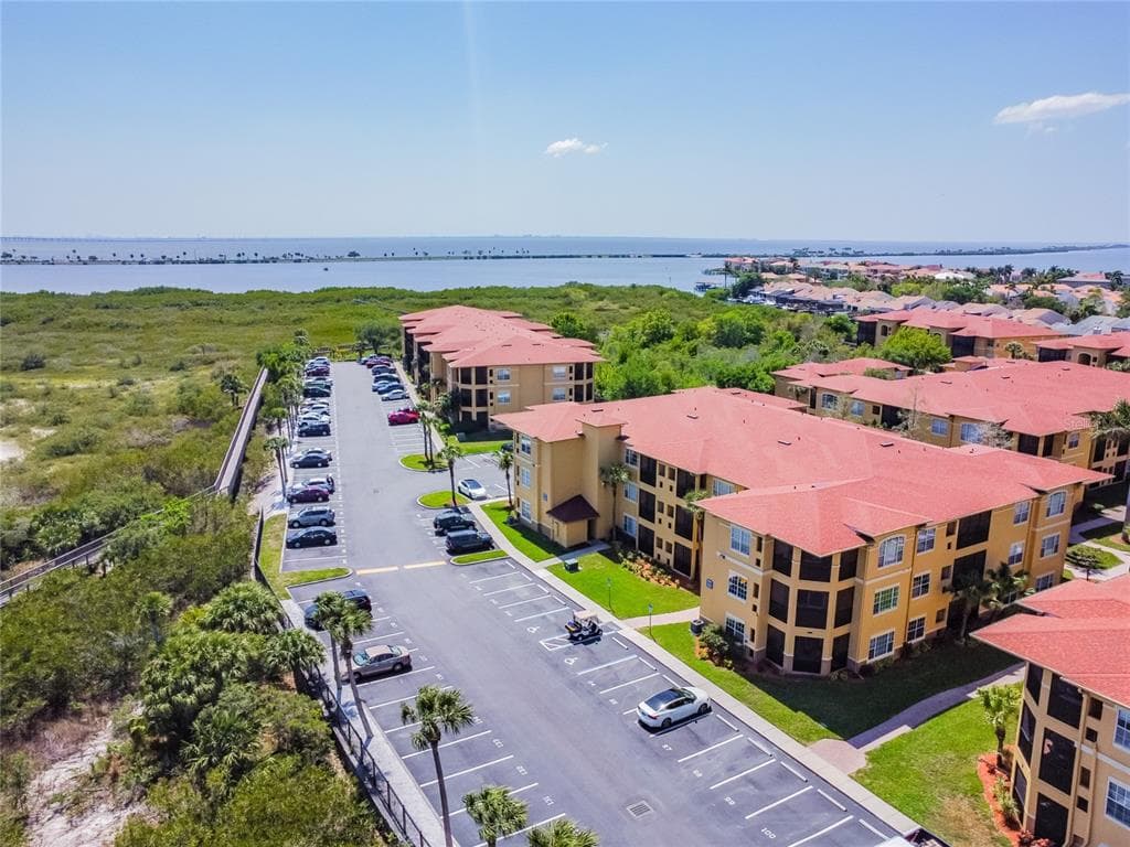 4305 BAYSIDE VILLAGE DRIVE UNIT 104 TAMPA, FL 33615