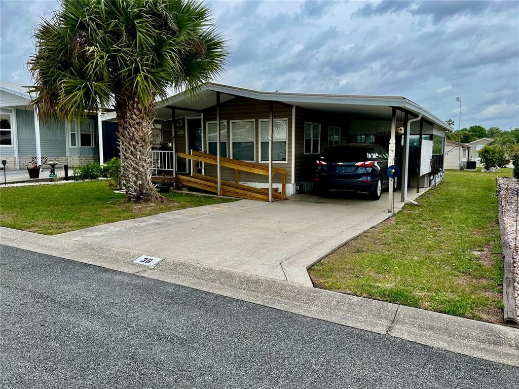 35211 DODIE DRIVE UNIT 36 ZEPHYRHILLS, FL 33541