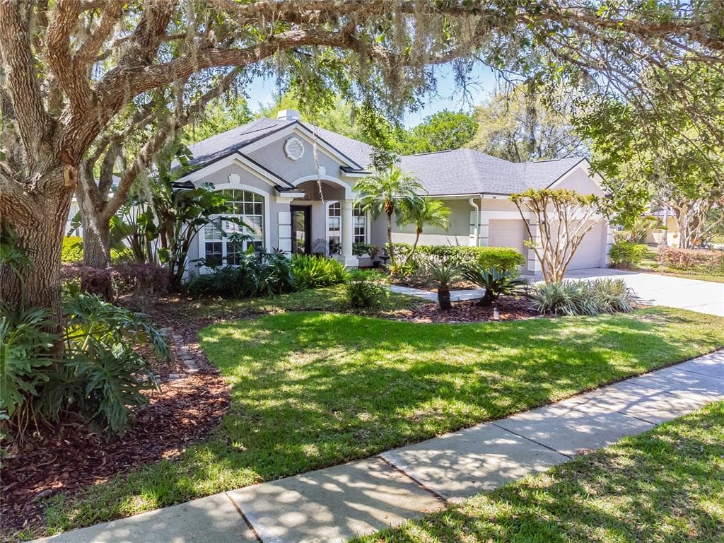 19104 SAINT LAURENT DRIVE LUTZ, FL 33558