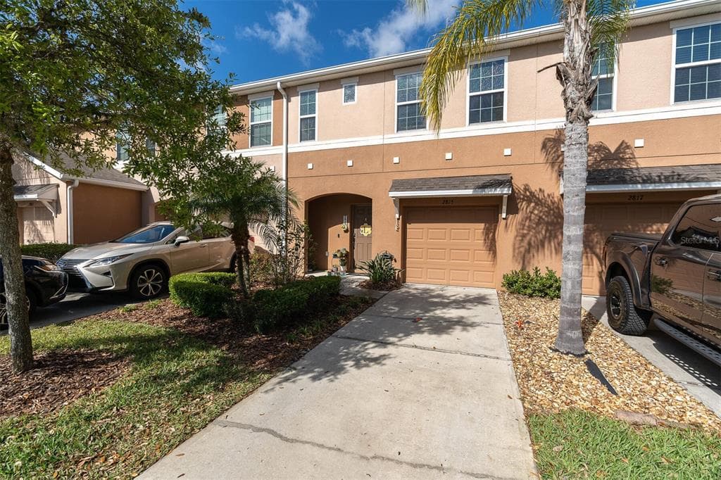 2815 BIRCHCREEK DRIVE WESLEY CHAPEL, FL 33544