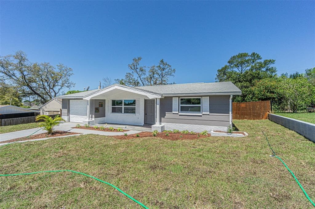 5405 GOLDEN NUGGET DRIVE HOLIDAY, FL 34690