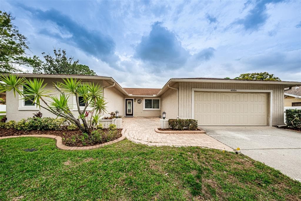 4806 ORANGE GROVE WAY PALM HARBOR, FL 34684