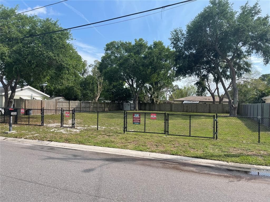 3808 W TYSON AVENUE TAMPA, FL 33611