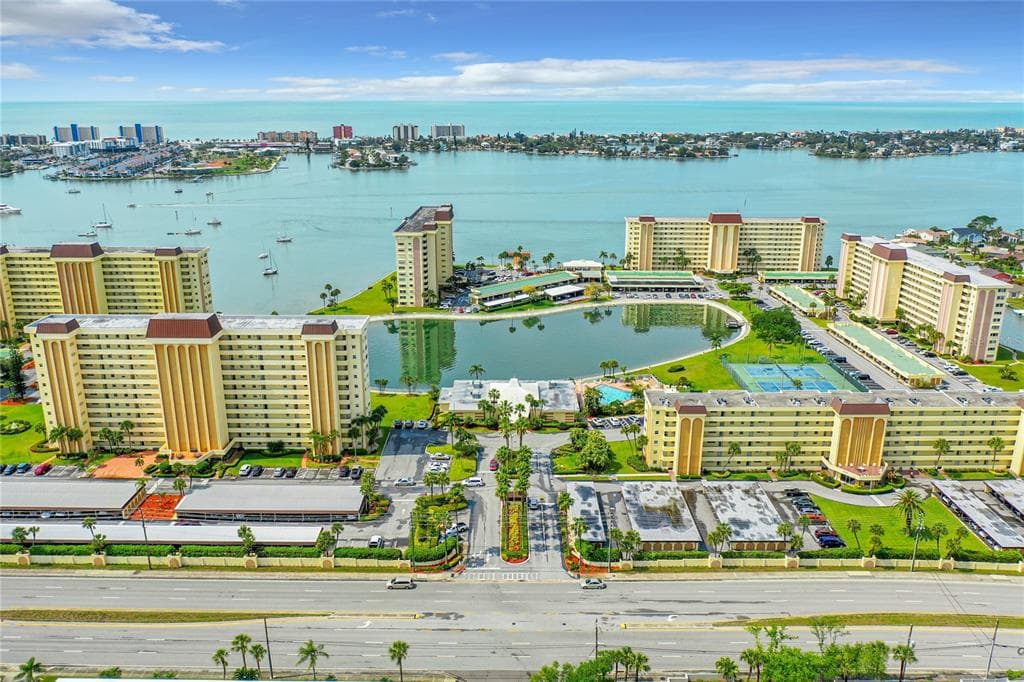 4780 COVE CIRCLE UNIT 101 ST PETERSBURG, FL 33708