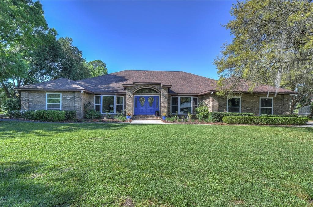 916 CENTERBROOK DRIVE BRANDON, FL 33511