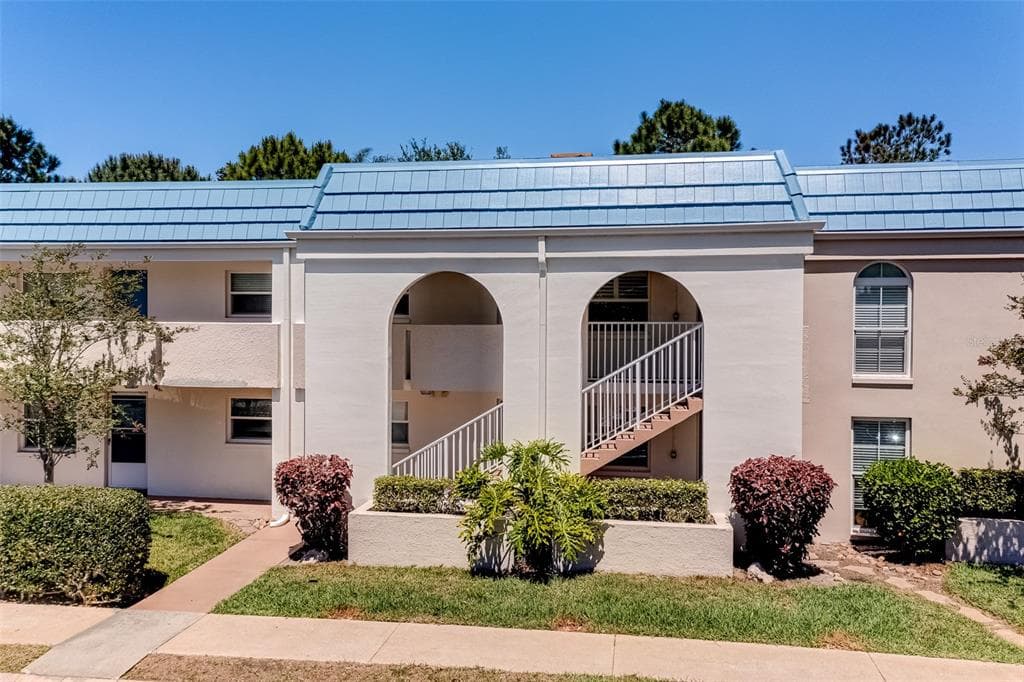 1975 W BAY DRIVE UNIT 315 LARGO, FL 33770