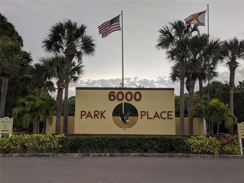5775 PARK STREET N UNIT 401 ST PETERSBURG, FL 33709
