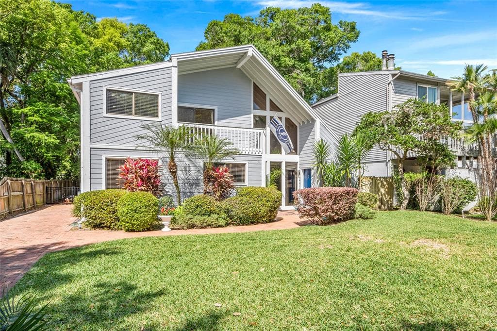 6720 N RIVER SHORE DRIVE TAMPA, FL 33604