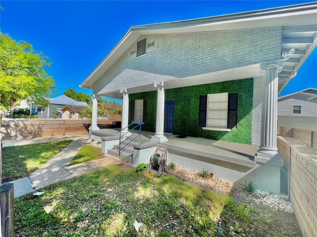 205 W FRANCES AVENUE UNIT 4 TAMPA, FL 33602