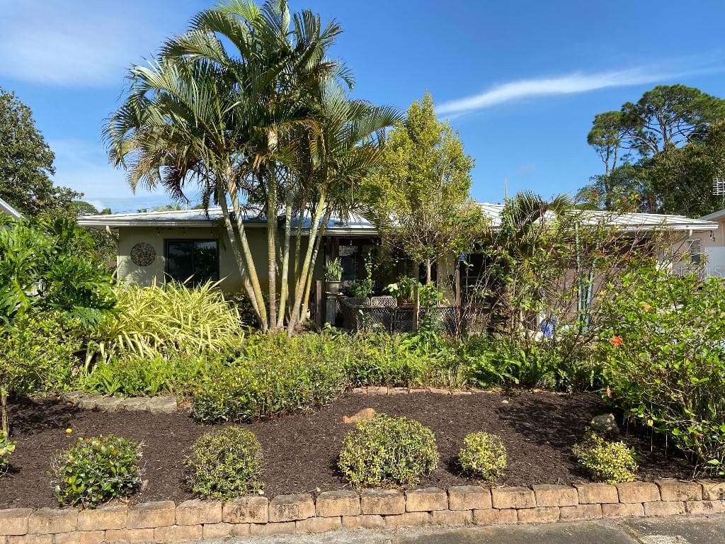 917 RIVIERA STREET VENICE, FL 34285