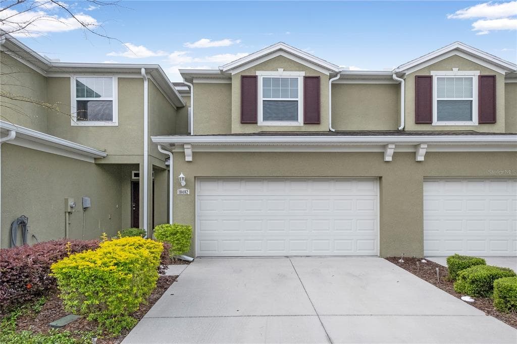 10482 WHITTINGTON COURT LARGO, FL 33773