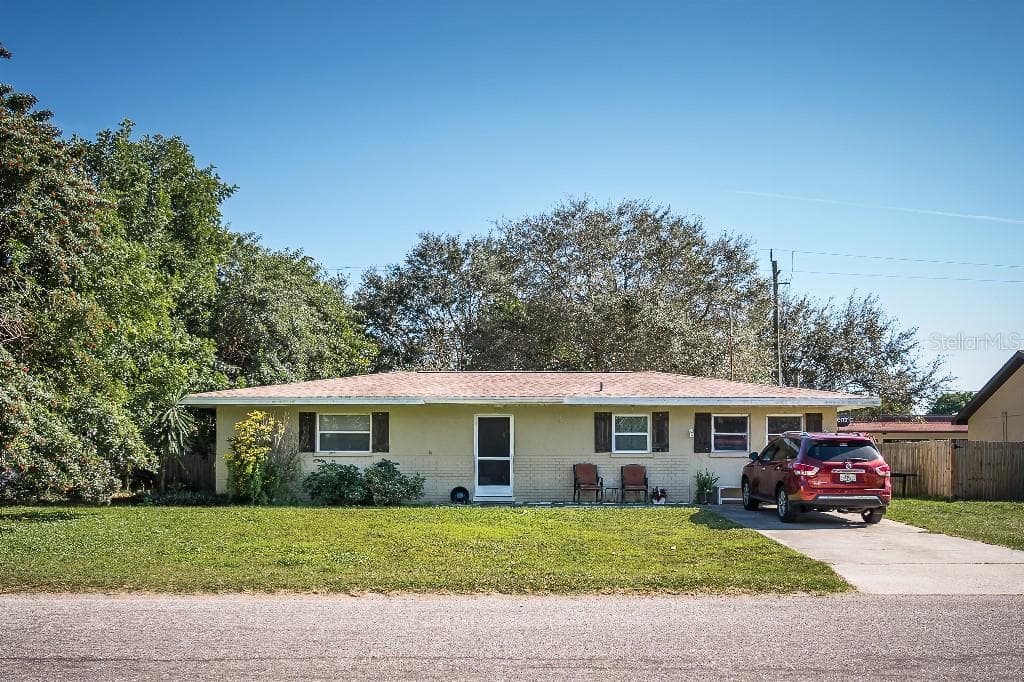1 CRANE ROAD VENICE, FL 34293