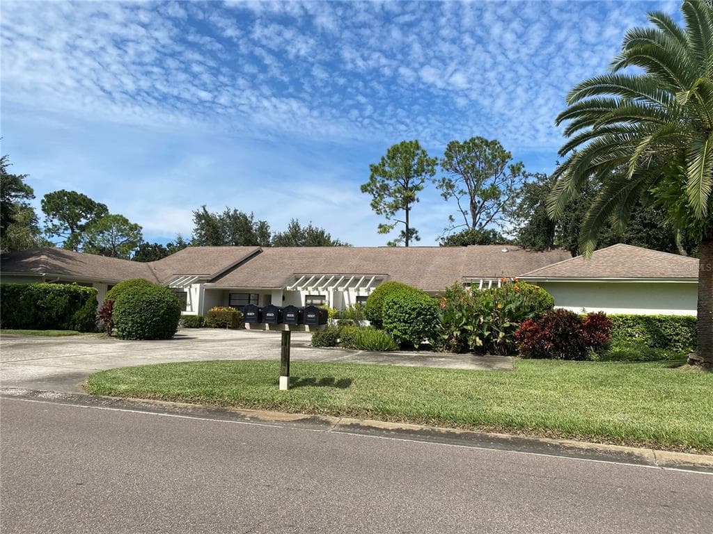 9303 GOLF VIEW DRIVE NEW PORT RICHEY, FL 34655
