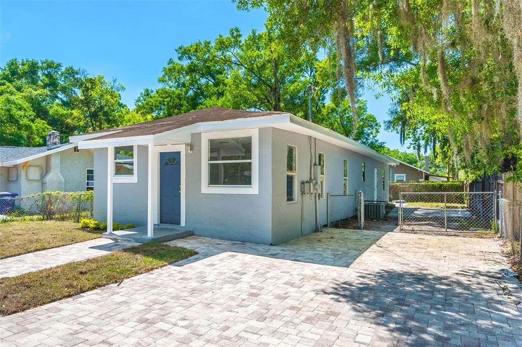 8008 N 14TH STREET TAMPA, FL 33604