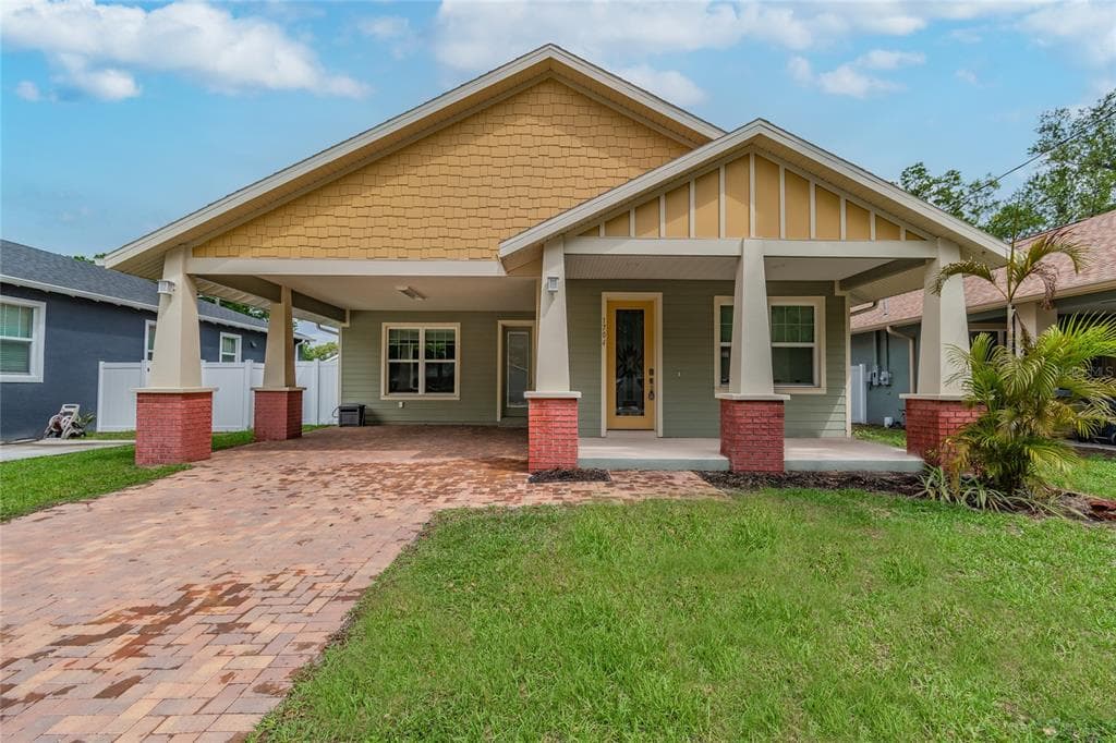 1704 E DIANA STREET TAMPA, FL 33610