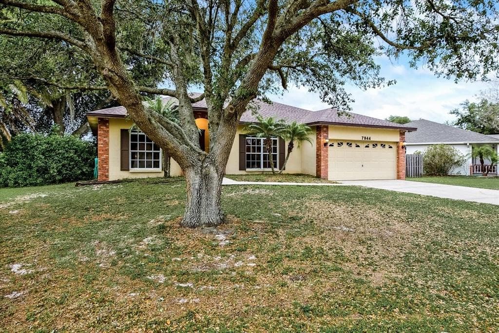 7944 BENJAMIN DRIVE LAKELAND, FL 33810