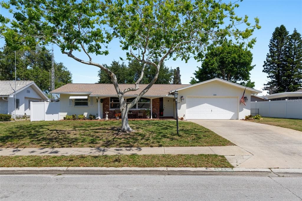 14281 APACHE AVENUE LARGO, FL 33774