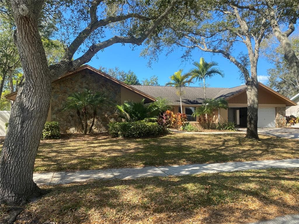 2450 ROLLING VIEW DRIVE DUNEDIN, FL 34698