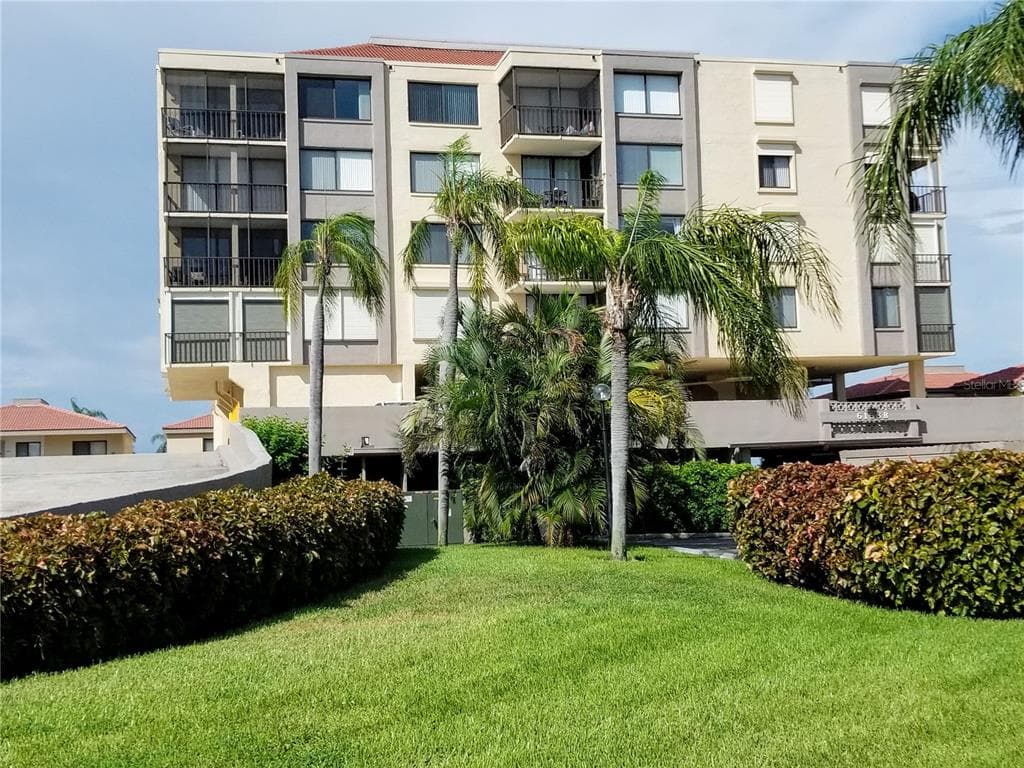 6158 PALMA DEL MAR BOULEVARD S UNIT 301 ST PETERSBURG, FL 33715