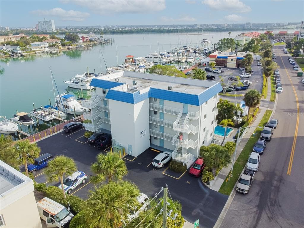 800 BAYWAY BOULEVARD UNIT 22