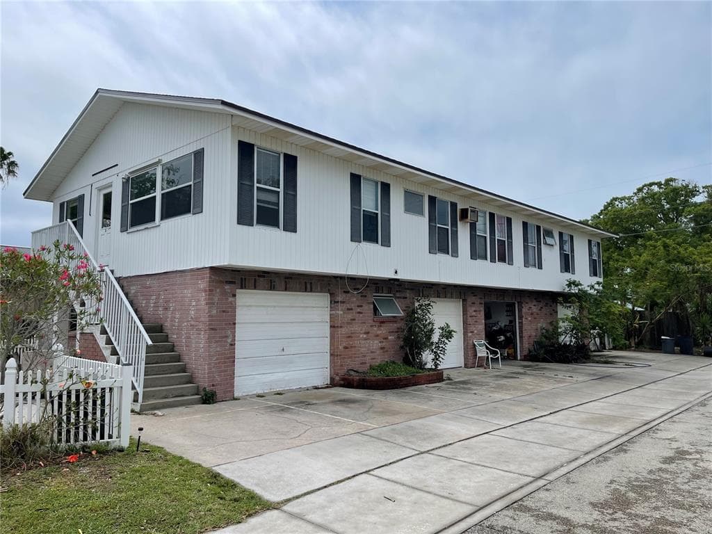 13288 4TH STREET E MADEIRA BEACH, FL 33708