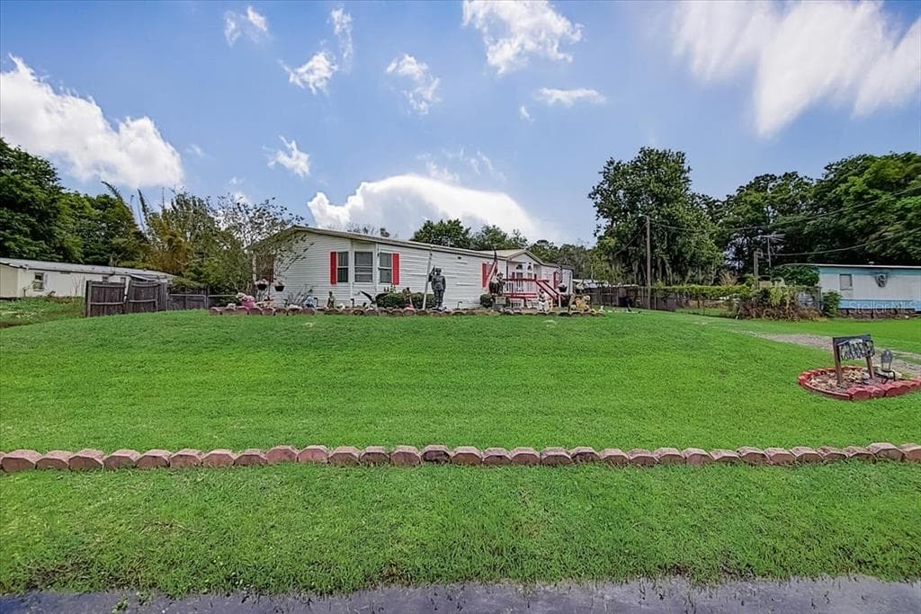 6418 MANGROVE DRIVE WESLEY CHAPEL, FL 33544