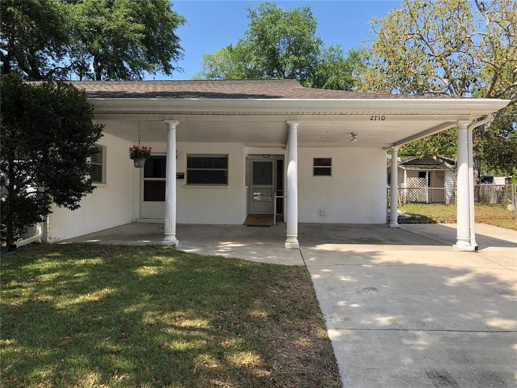 2710 VARSITY PLACE TAMPA, FL 33612