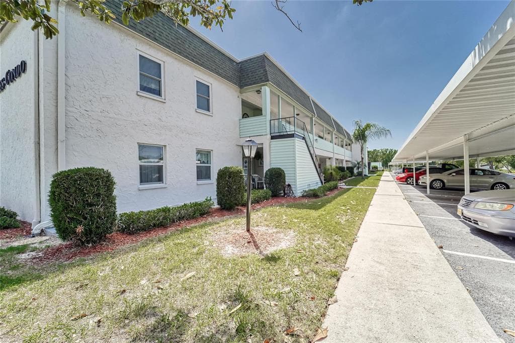 5434 CHAD PLACE, UNIT #1 UNIT 1 NEW PORT RICHEY, FL 34652