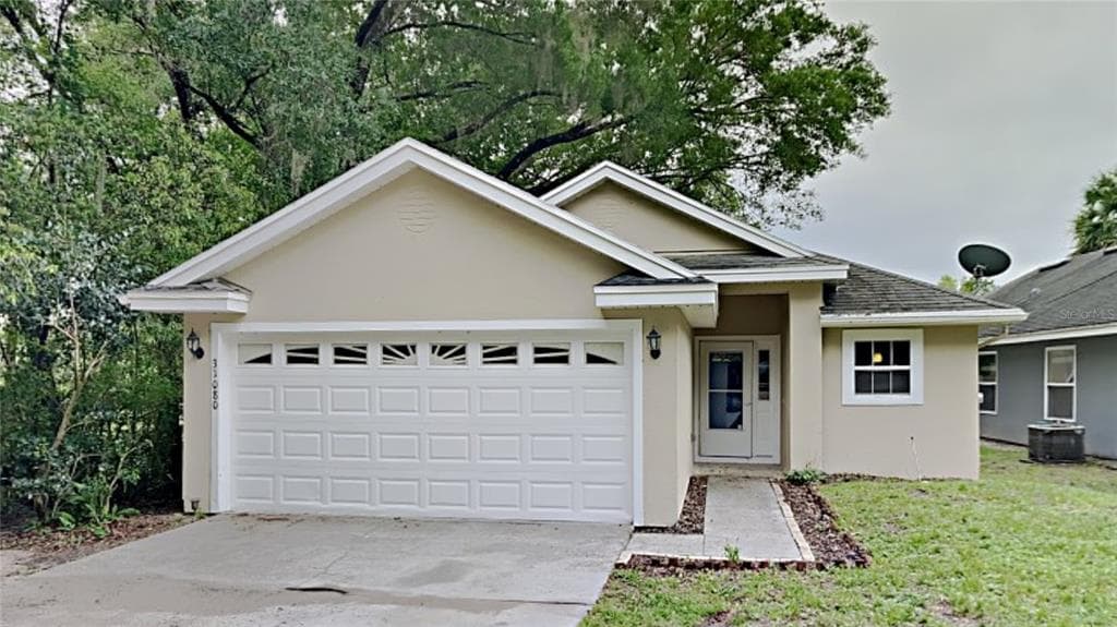 31080 LOCHMORE CIRCLE SORRENTO, FL 32776