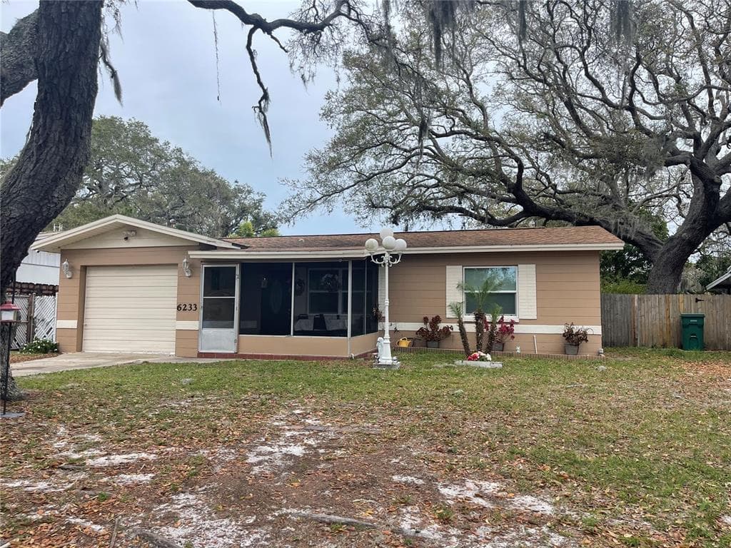6233 51ST TERRACE N ST PETERSBURG, FL 33709